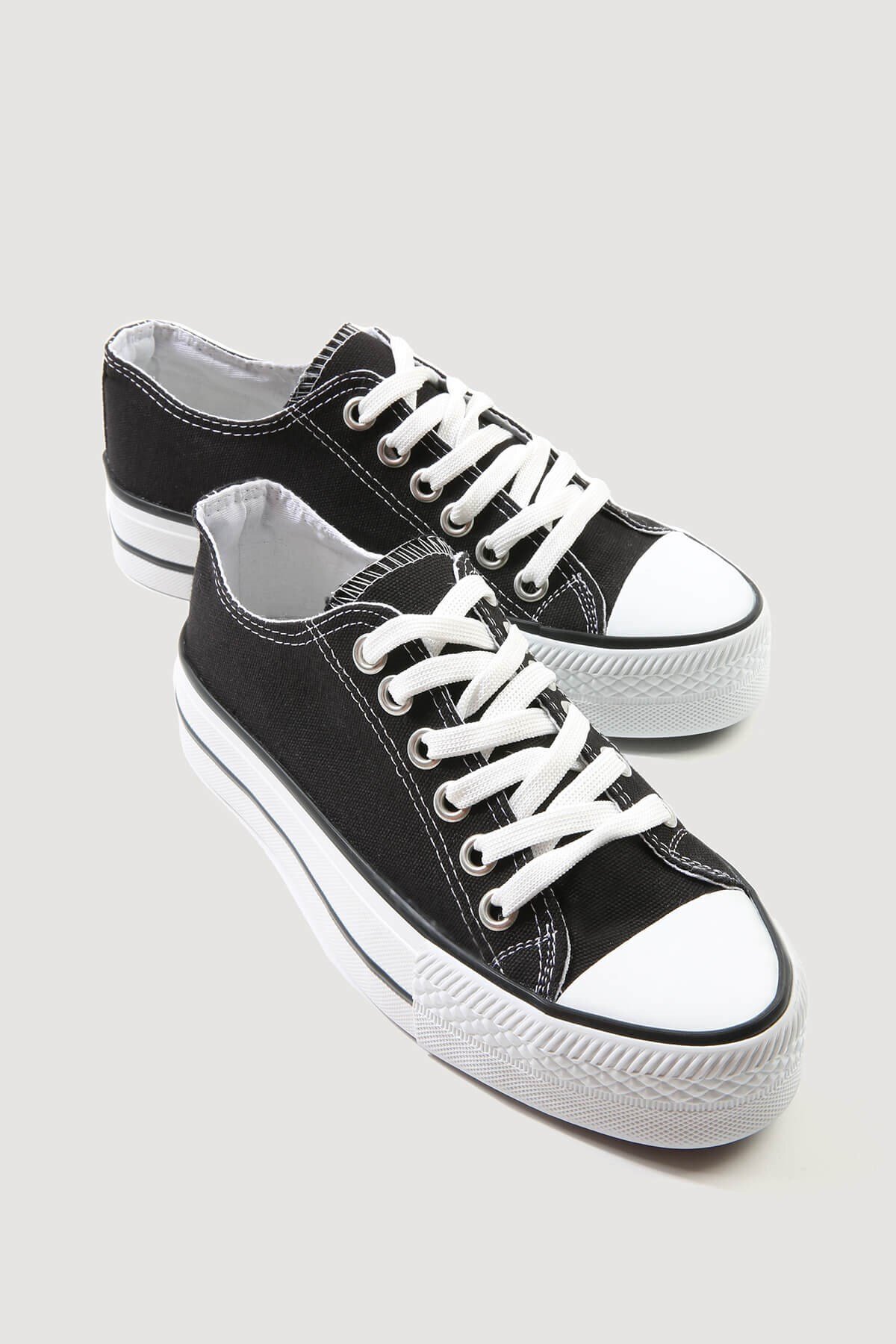 Women's Thick Sole Linen Sports Shoes BLACK AND WHITE