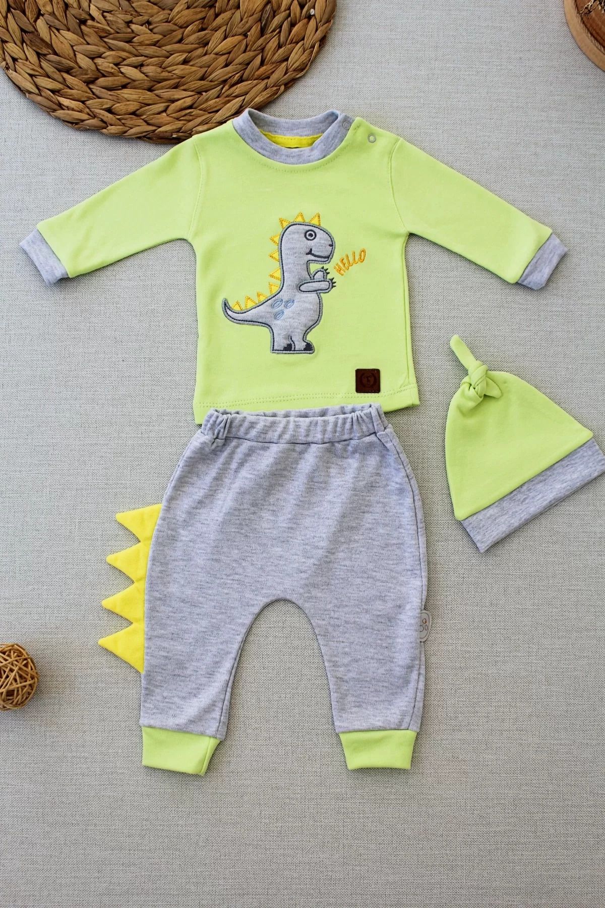yusuftex Minik Dino Nakışlı Şapkalı Uzun Kollu Sweat 3lü Kız-erkek Bebek Takımı Yeşil