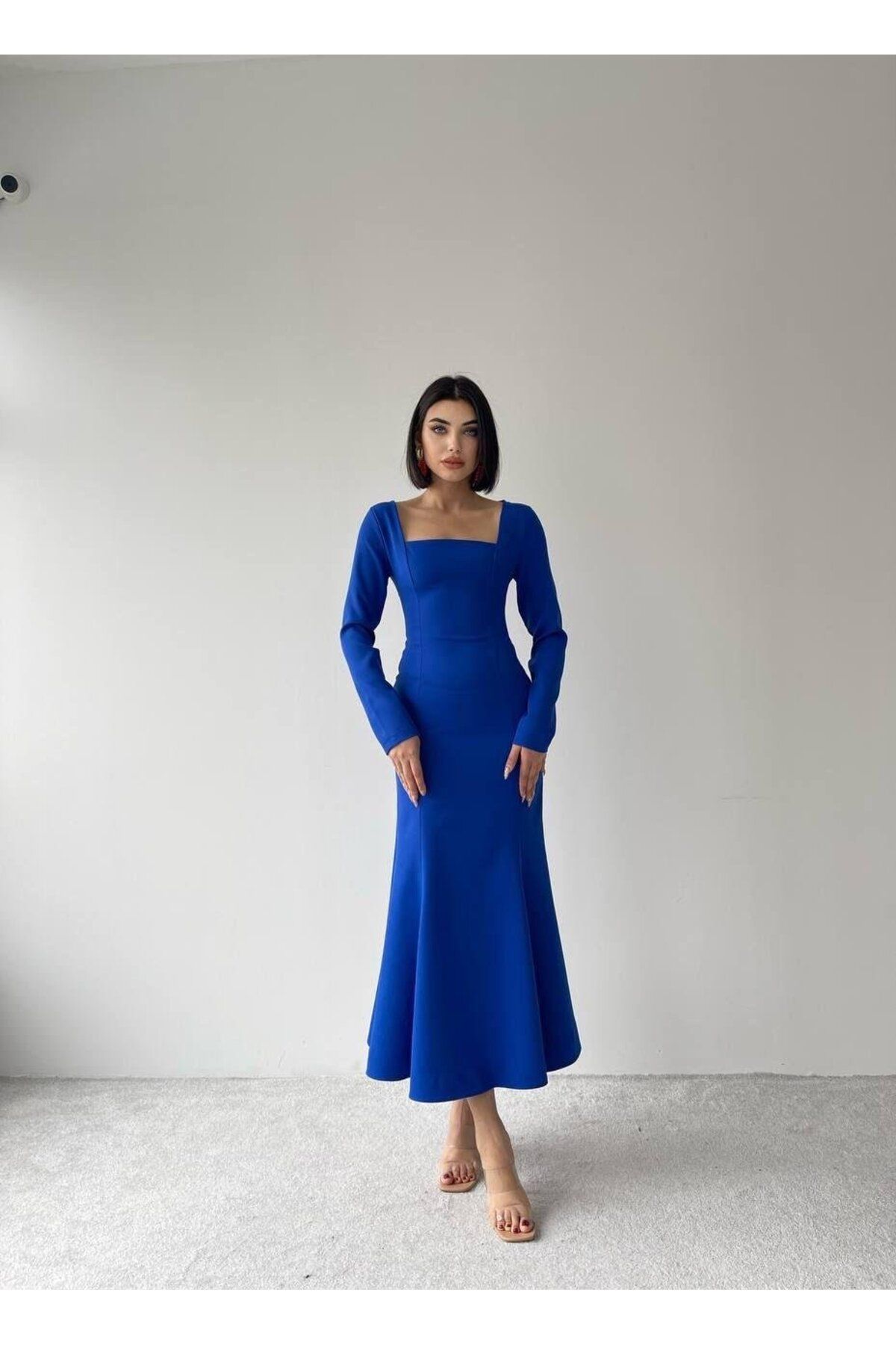 conconmoda-فستان أزرق طويل بياقة مربعة 3