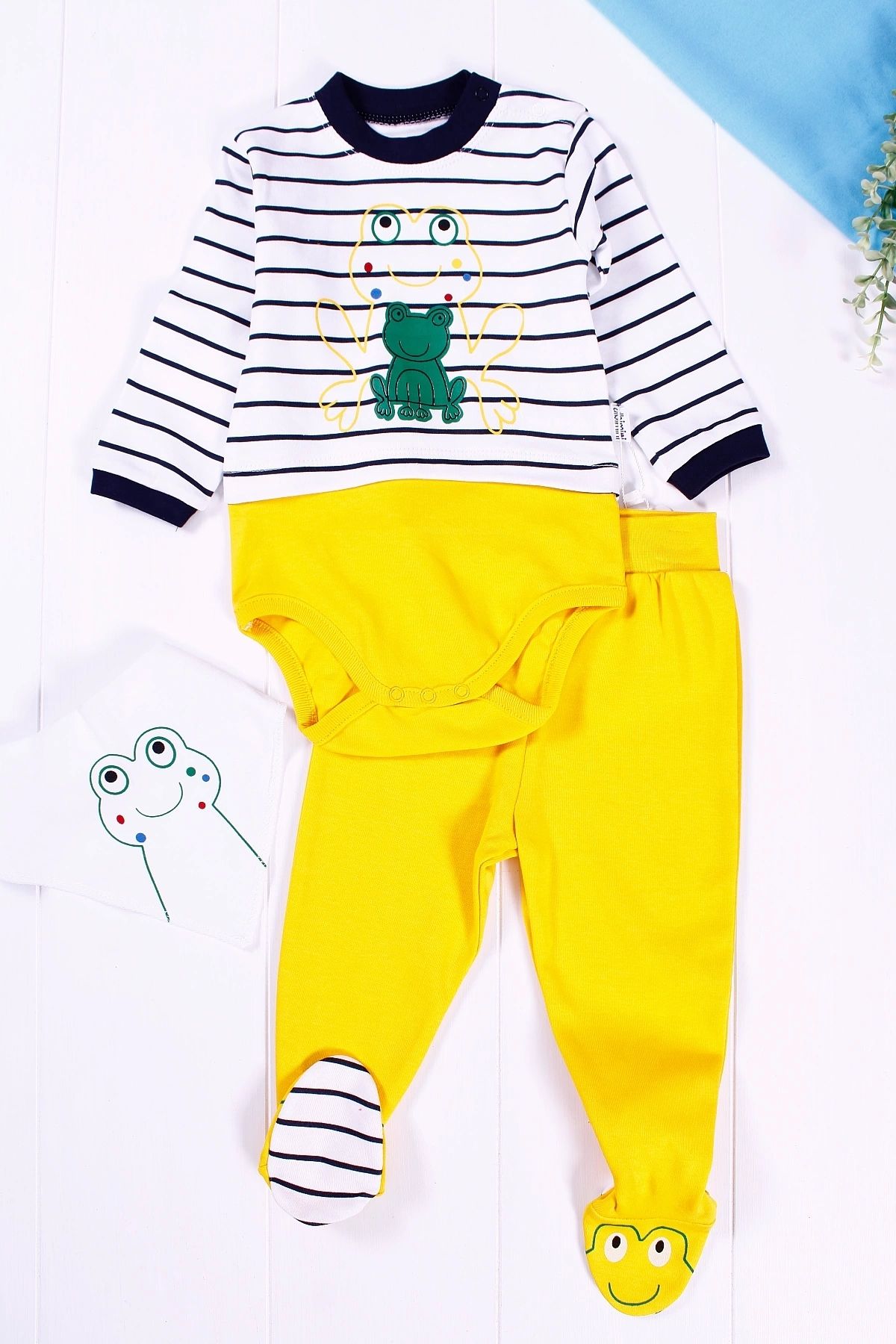Babydonat ست نوزاد پسرانه 3 تکه پاهای طرح دار قورباغه ای