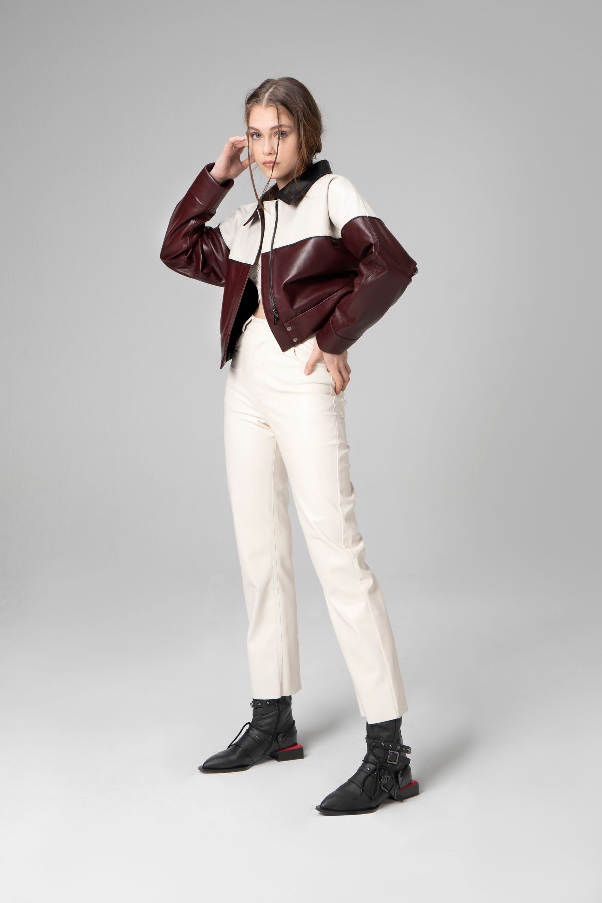 Dericlub-Wm053 Crop Real Leather Women's Coat Beige/Burgundy 2