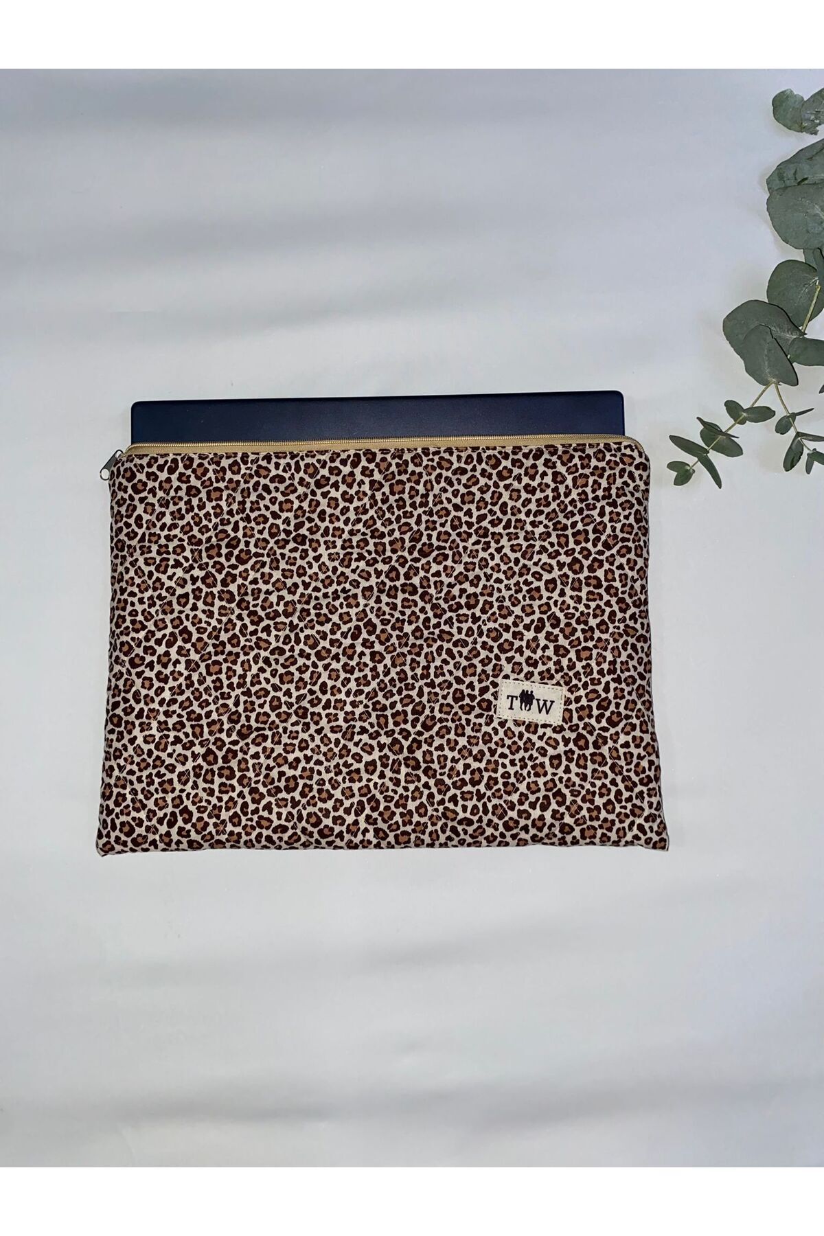 thick weave-Leopard Laptop Bag 3