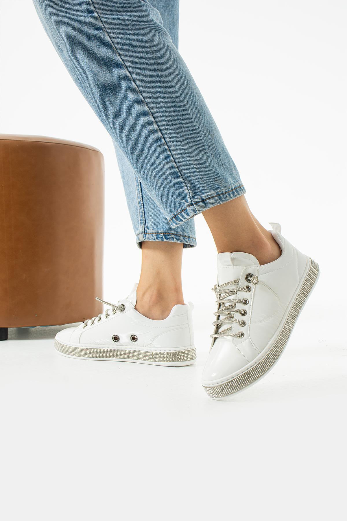 PARİS Kadın Beyaz Taşlı Ortopedik Sneaker görsel 2