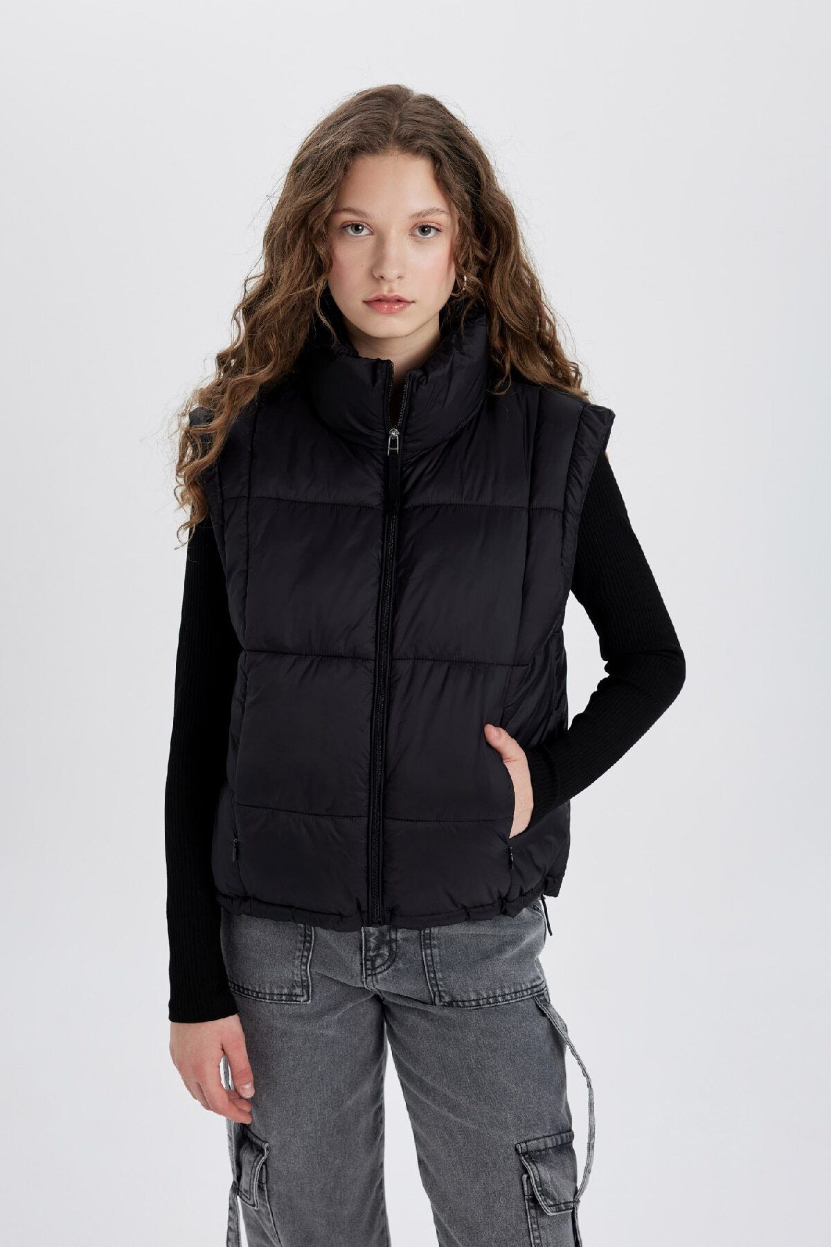 DeFacto-Water Repellent Zippered Puffer Vest - Quilted, Regular Fit A0979Ax24Au 3