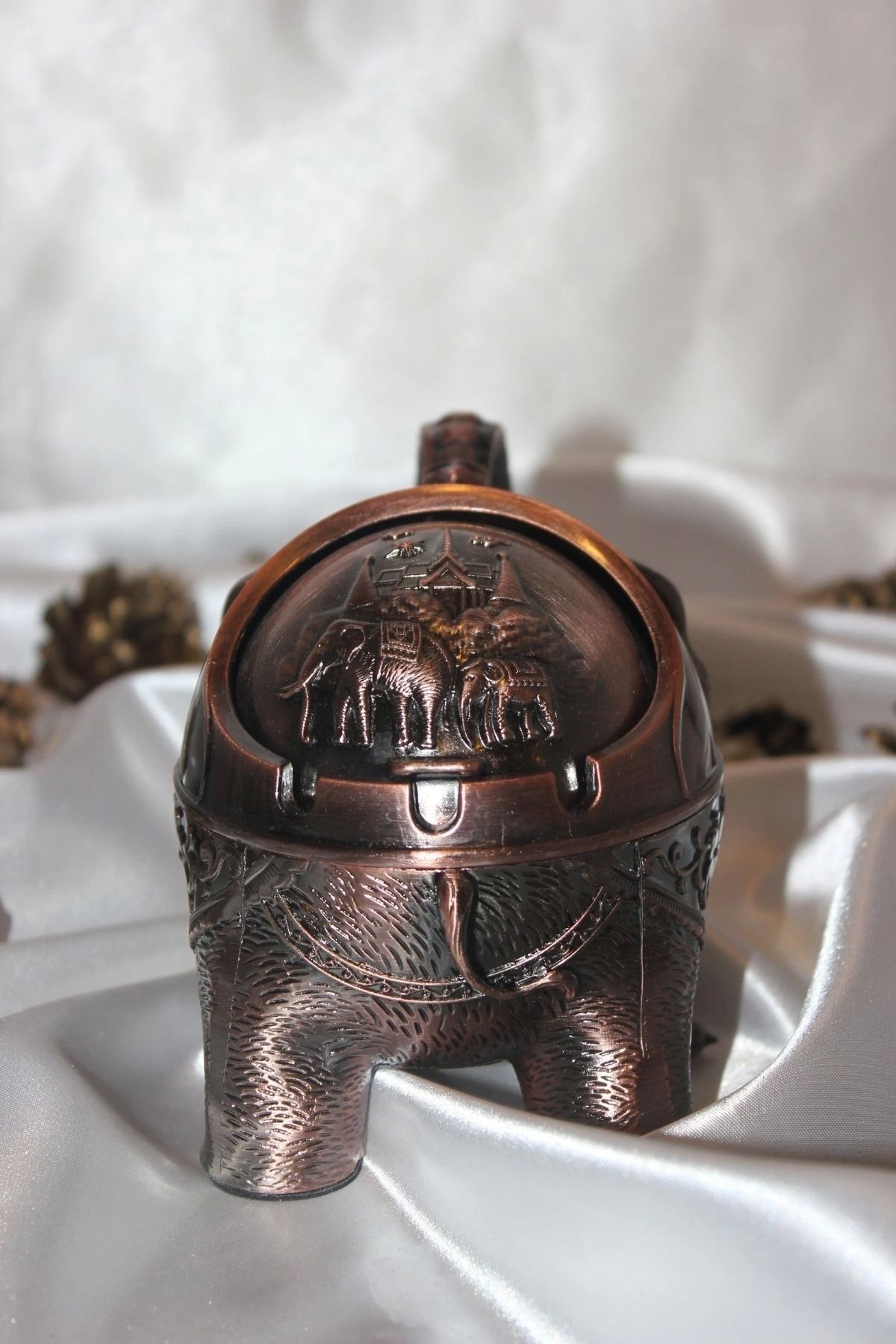 RaHan-ashtray metal ashtray with Elephant Figure 8