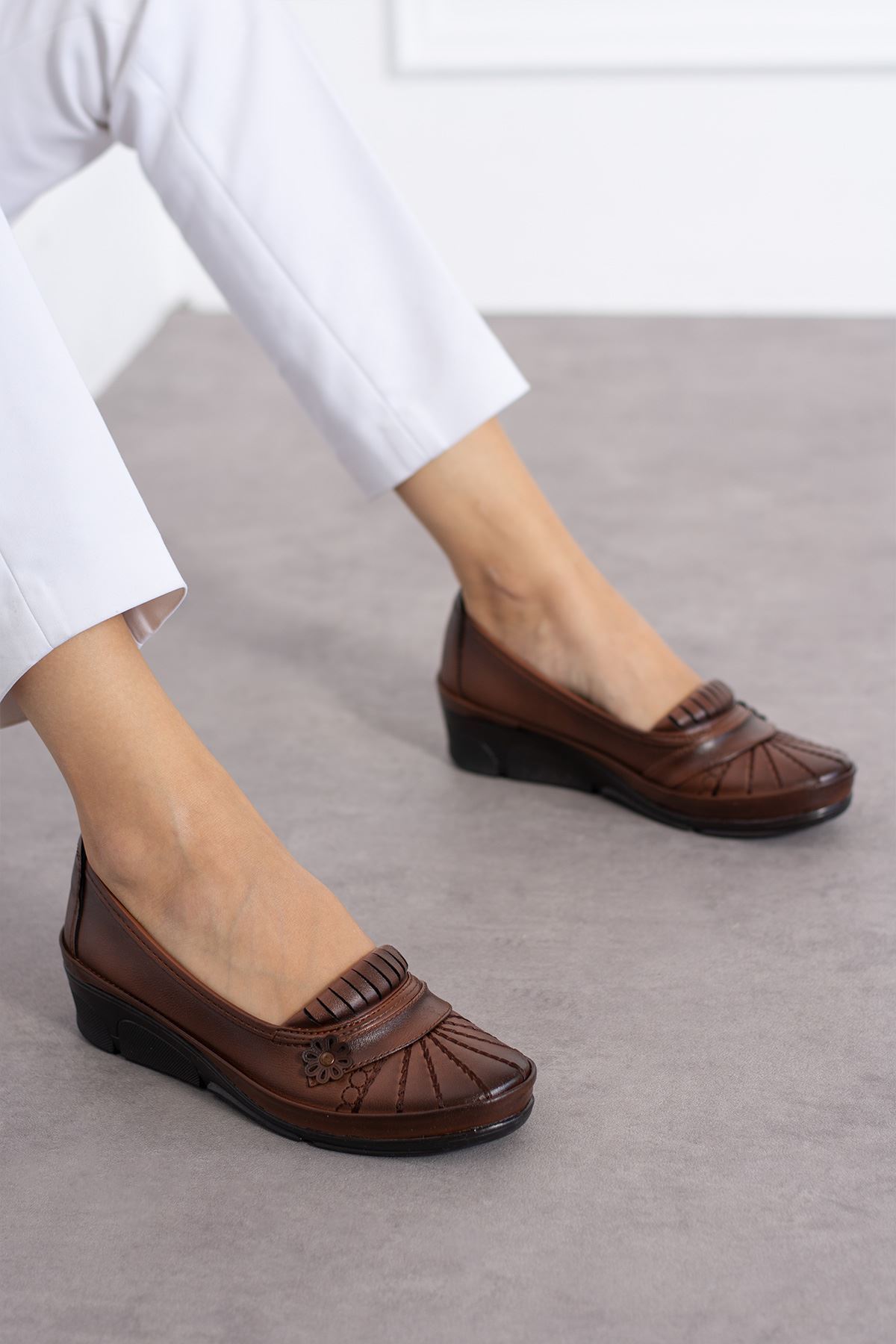 Shakrak Kadın Taba Rahat Ortopedik Anne Ayakkabısı