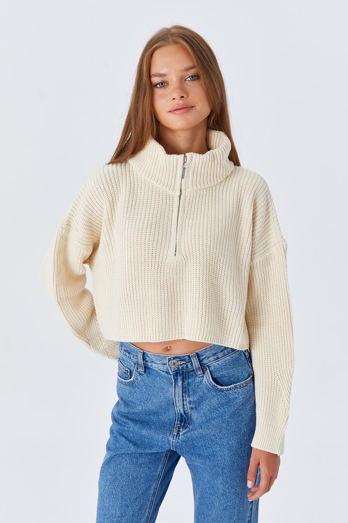 Mixray-6752 Model - Natural Color Women's Crop Zippered Sweater 1