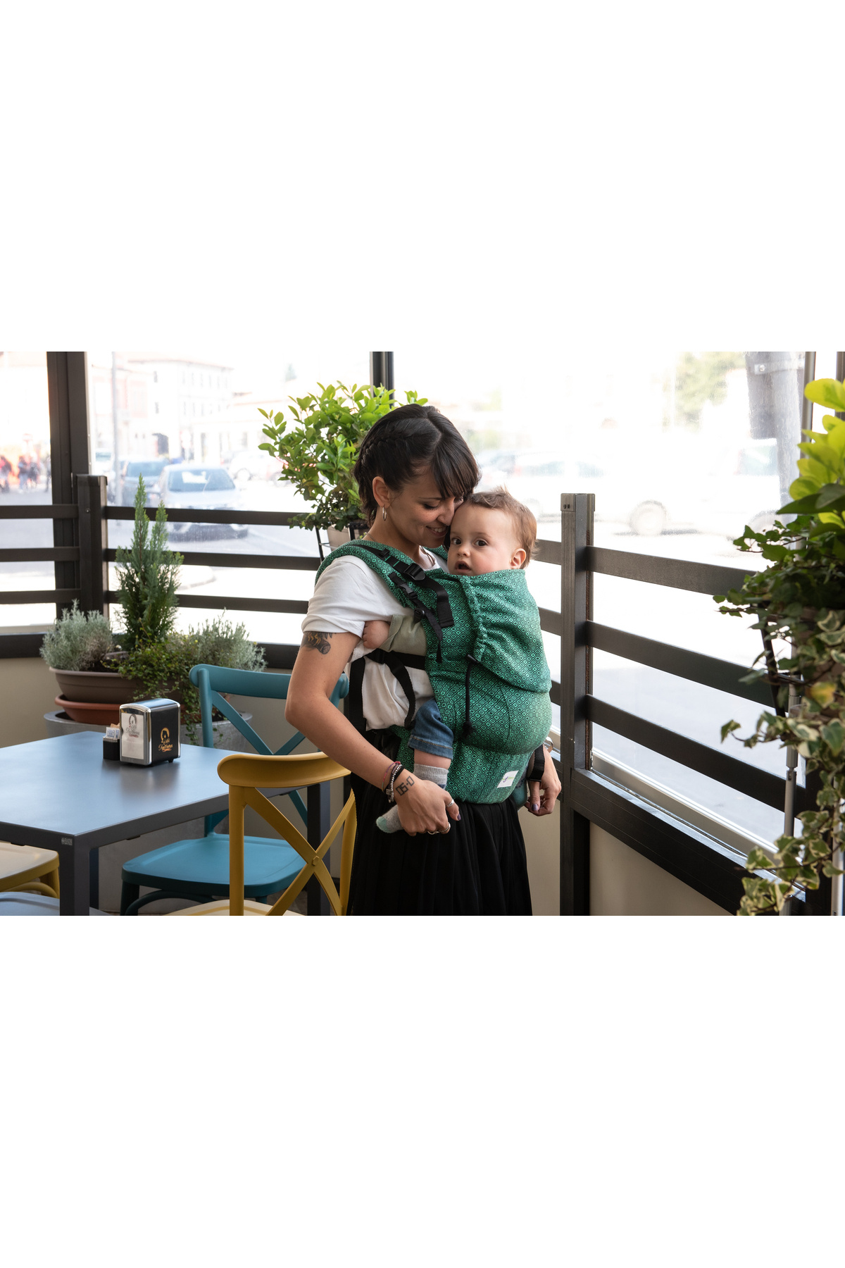 Huggyberry Softy Baby Carrier -Diamond Emerald fotoğrafı 6 (önizleme)