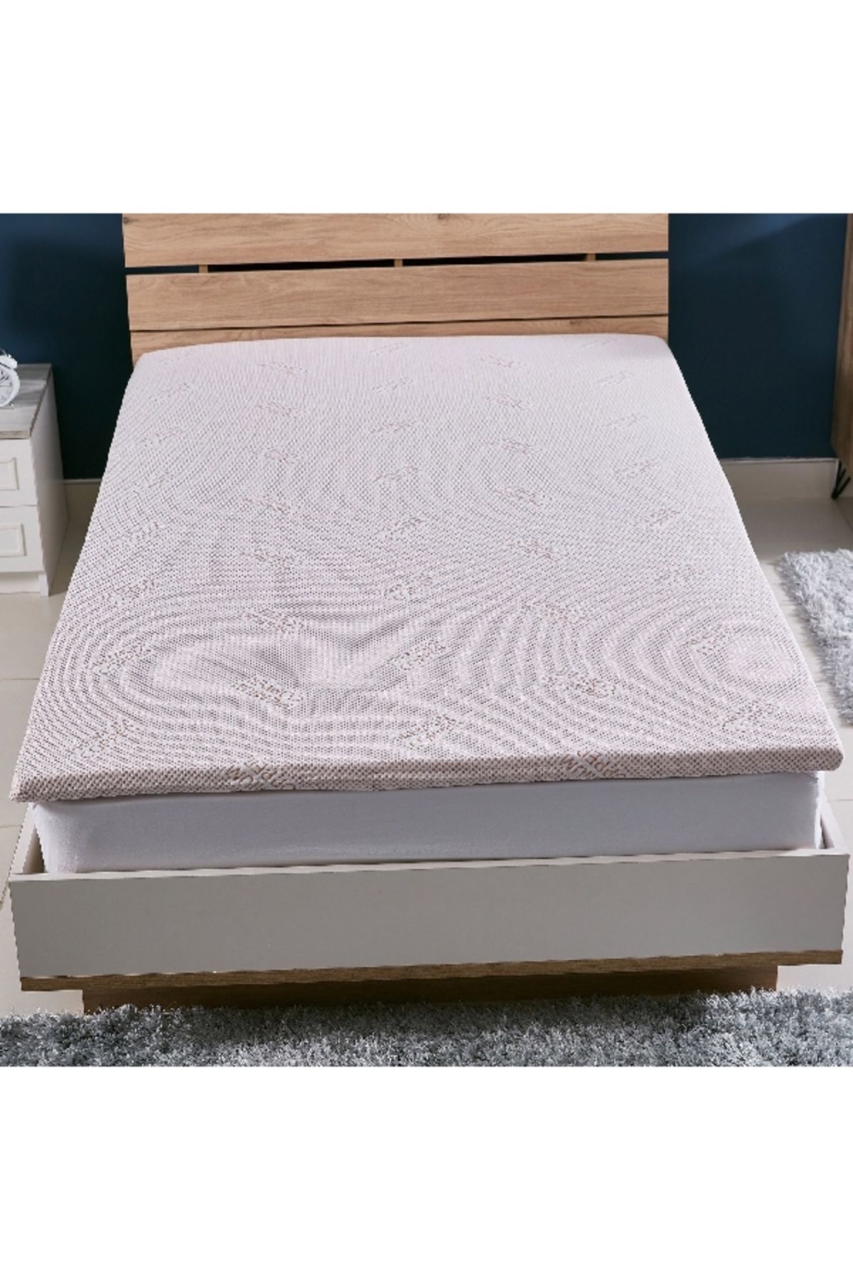 Home Box-Essence Memory Foam Twin Mattress Topper - 120x200 cm 2