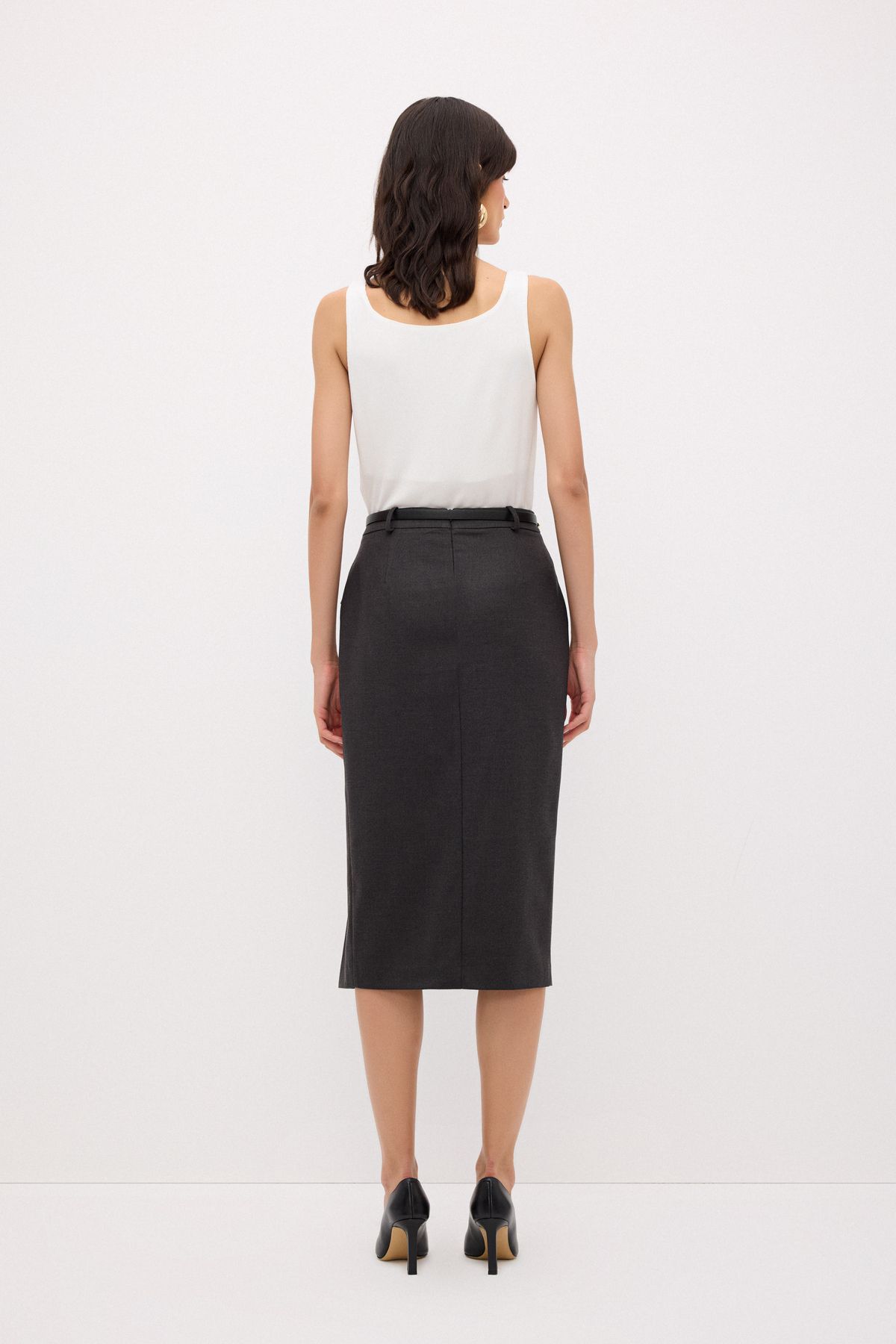 adL-Slit Skirt with Pocket Detail 5