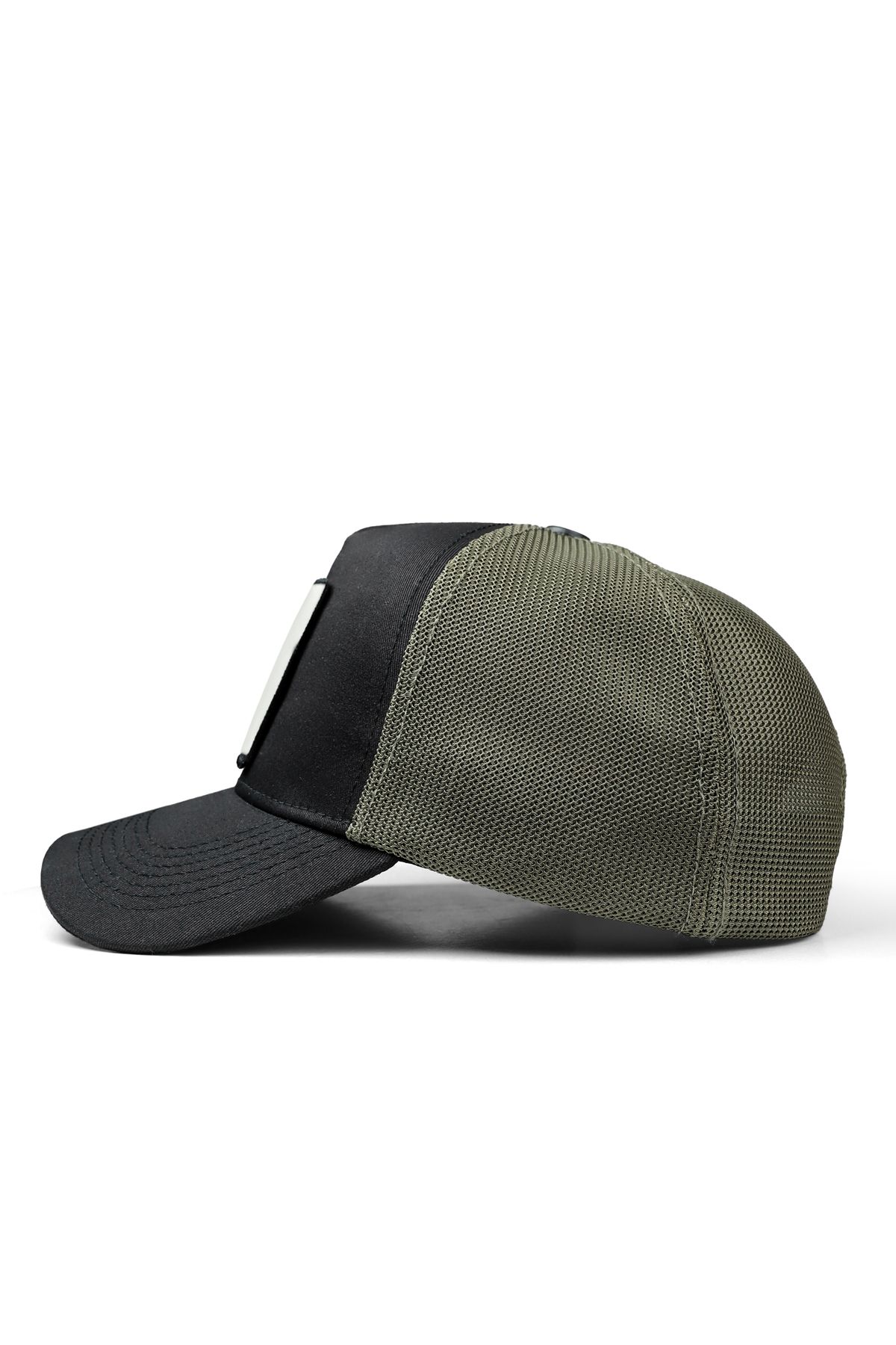 BlackBörk-V1 Trucker Fox 3Bs Unisex Black-Khaki Hat 4