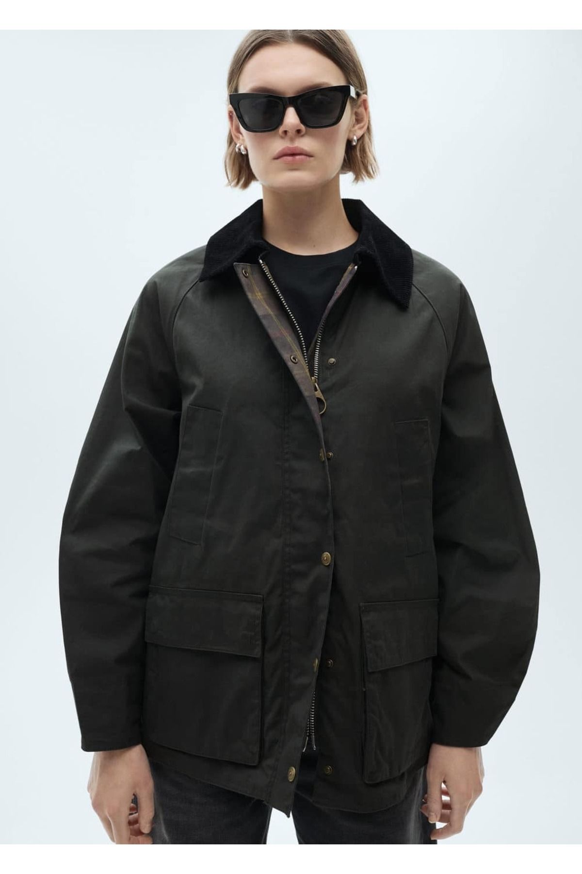 MANGO Woman-Krátká vosková parka 1