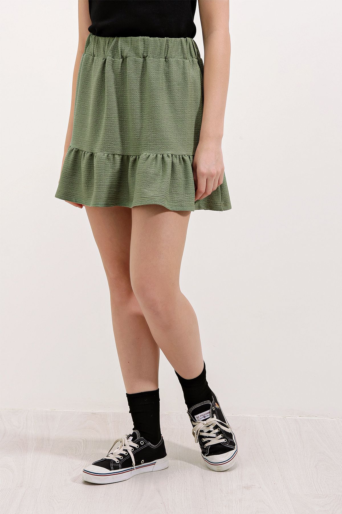 complete the look image