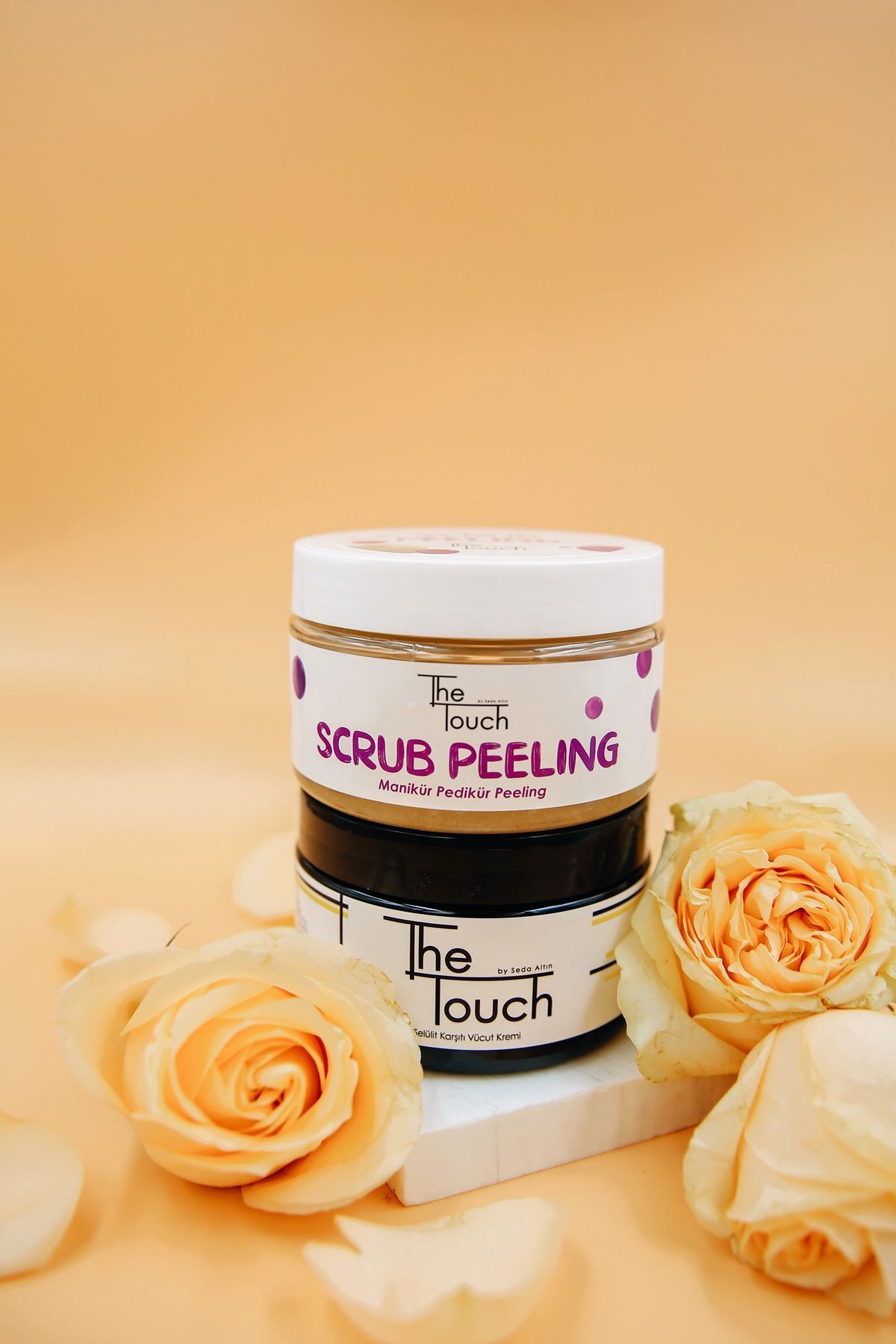 کرم سلولیت کرمی مانیکور و لایه برداری پدیکور The Touch By Seda Altın