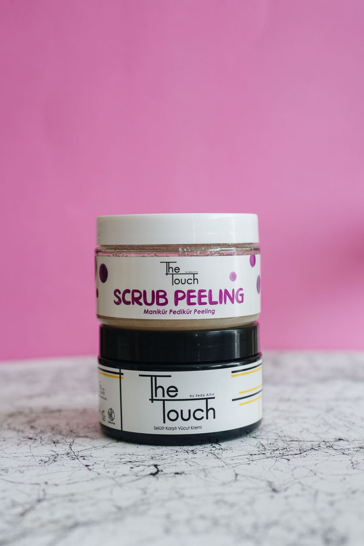 کرم سلولیت کرمی مانیکور و لایه برداری پدیکور The Touch By Seda Altın