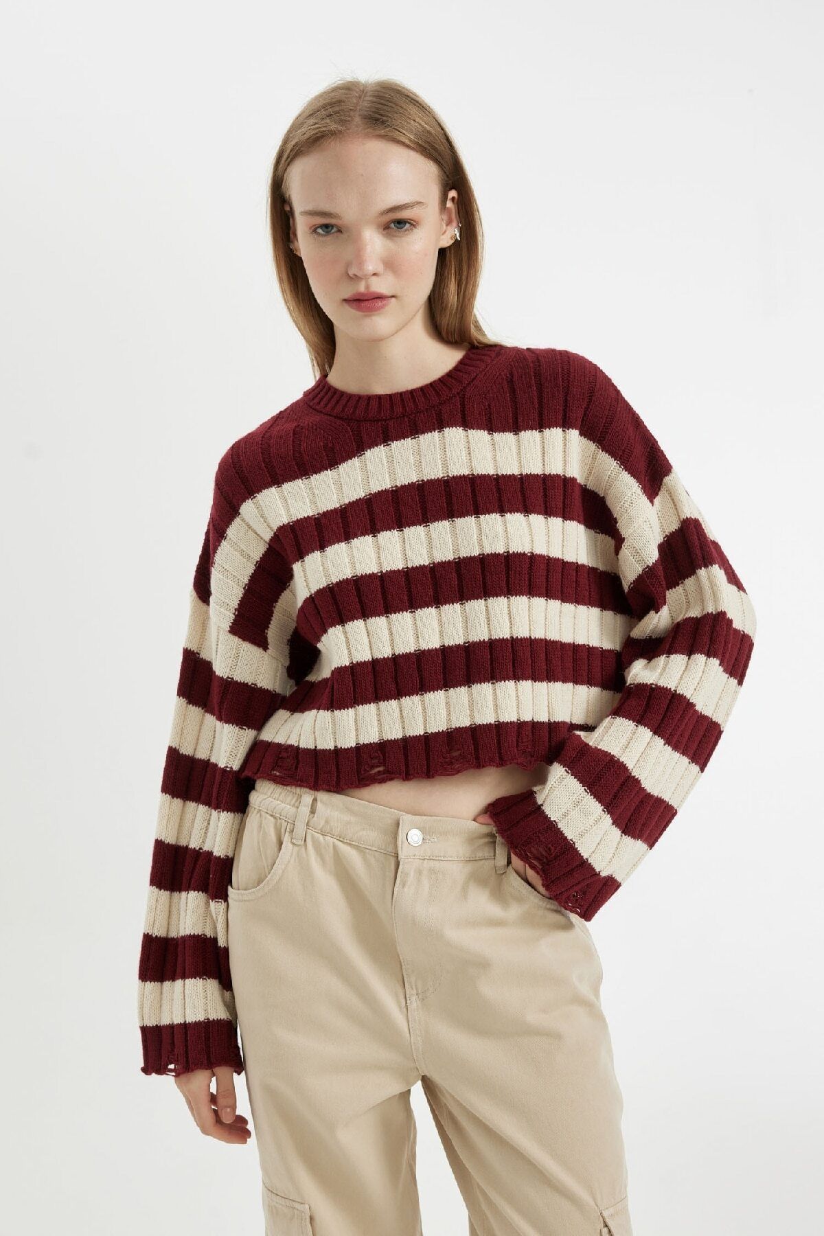 DeFacto-Regular Fit Striped Crew Neck Crop Knitwear Sweater A8152Ax24Wn 3