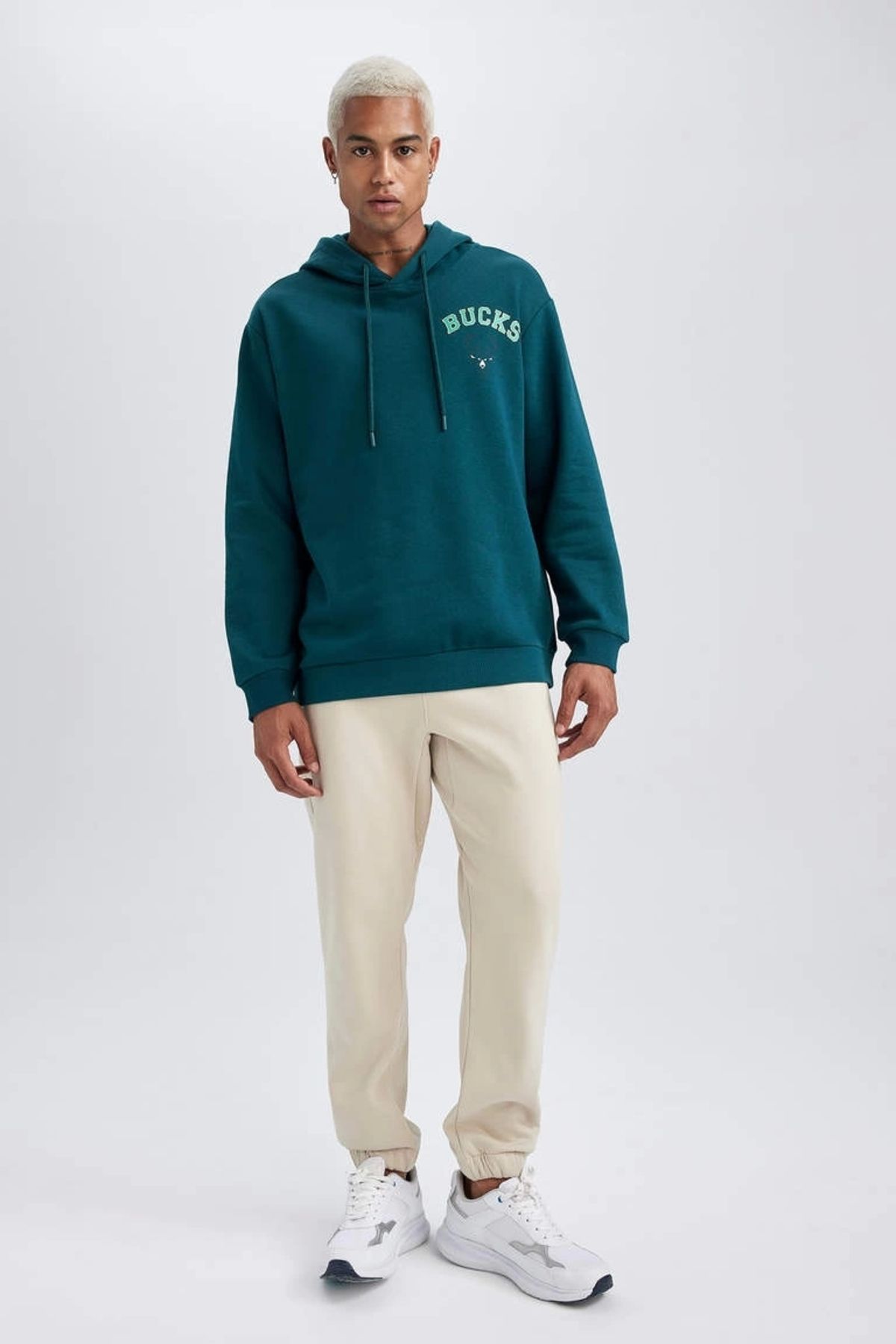 DeFacto-A9675 Nba Milwaukee Bucks Sweatshirt 2