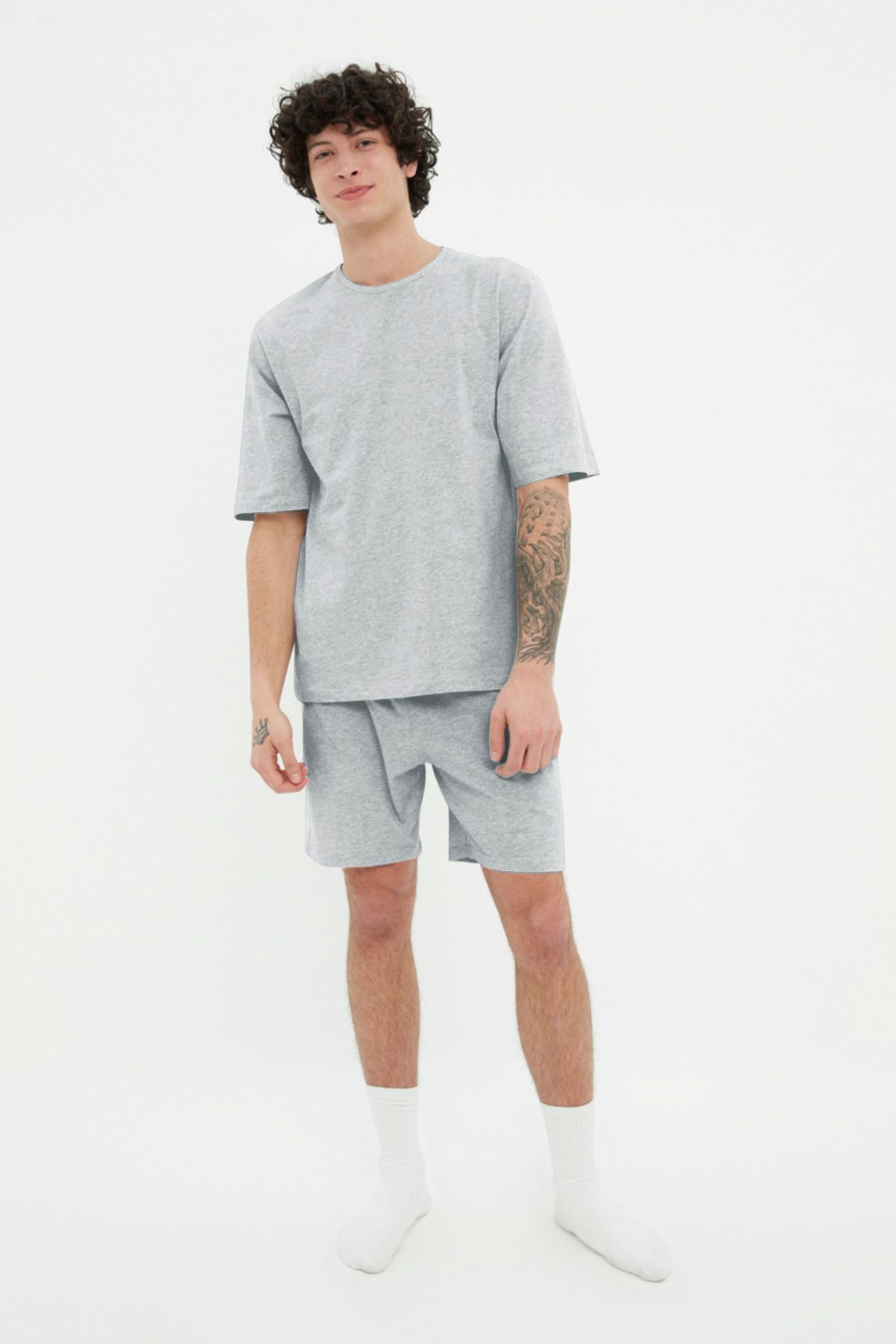 Trendyol Collection-Набір піжам з бавовняного сорту з принтом унісекс сірий слоган THMSS22PT0694 3