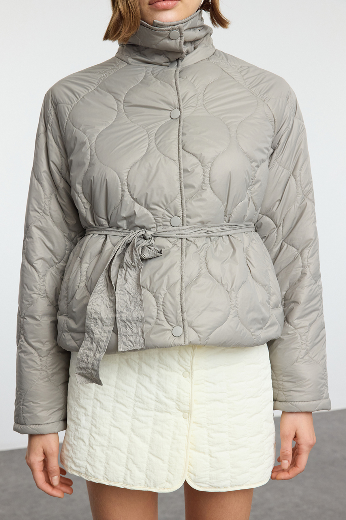  TRENDYOLM?LLA Ta? Regular Kal?p Ku?akl? Su ?tici Kapitone ?i?me Mont