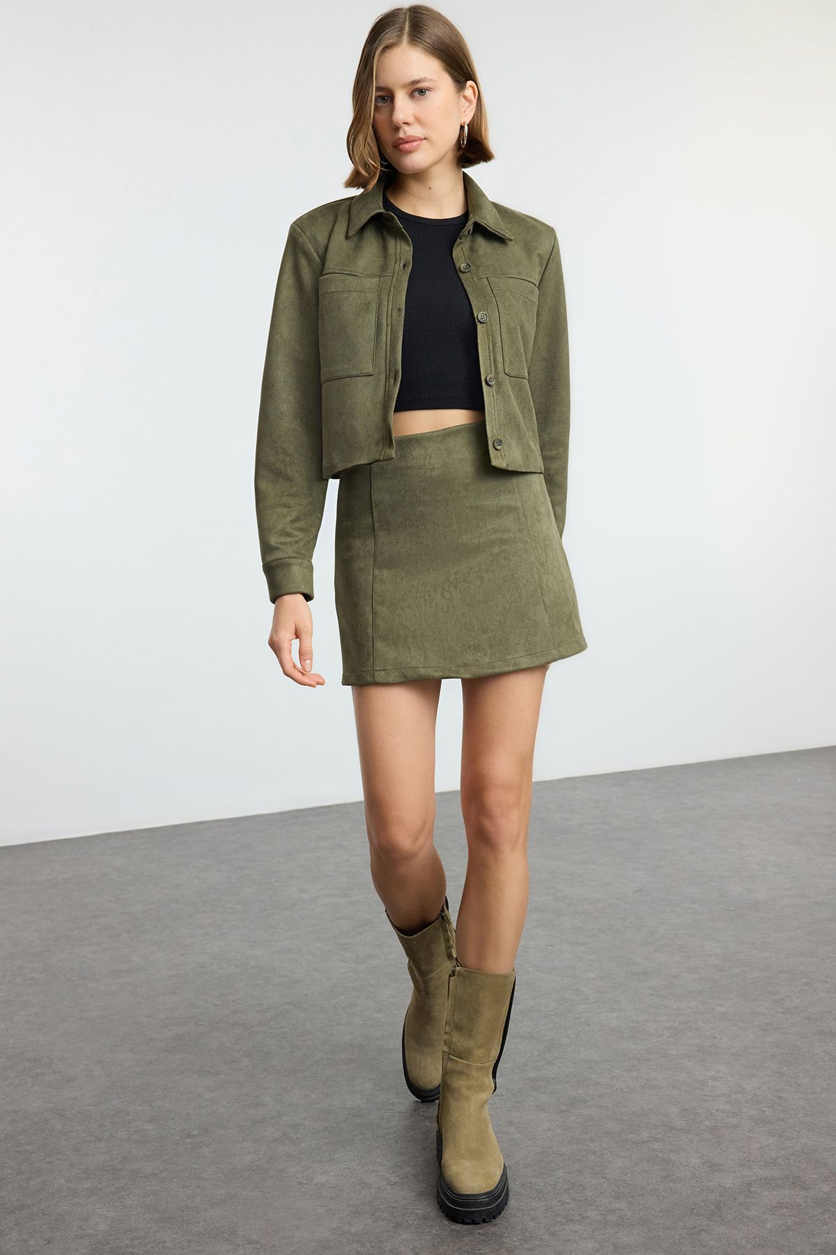 complete the look image