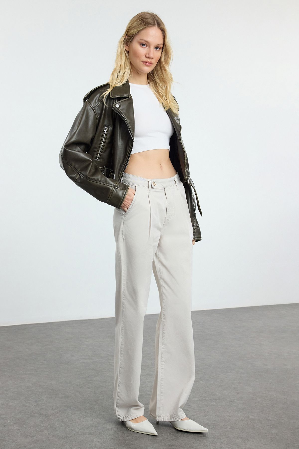 complete the look image