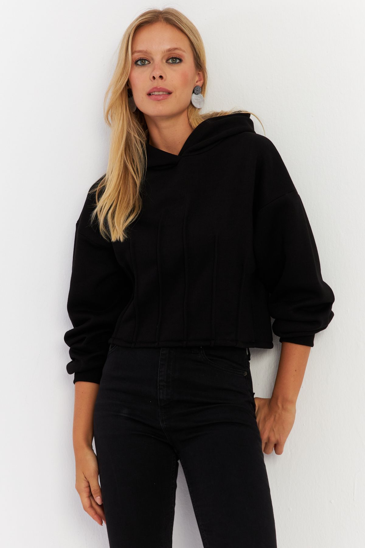 Cool & Sexy-Schwarzes geripptes Damen-Sweatshirt – Three Thread TF13 5