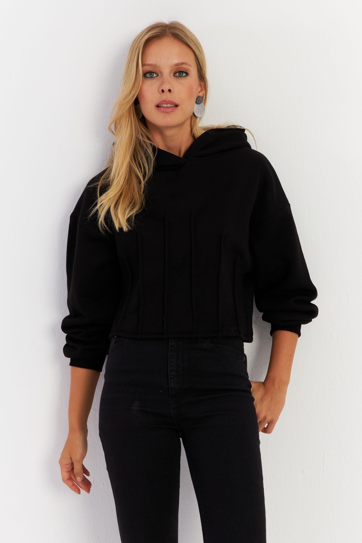 Cool & Sexy-Schwarzes geripptes Damen-Sweatshirt – Three Thread TF13 6