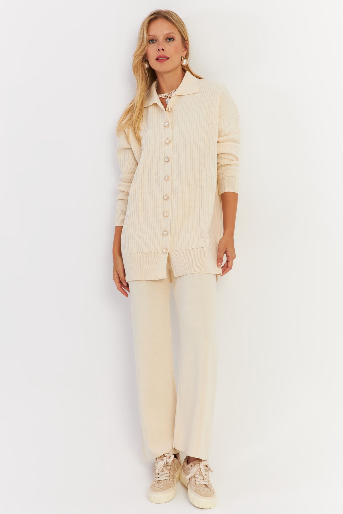 Cool & Sexy-Ecru Women's Knitwear Cardigan and Bottom Set - Pearl Buttoned Nuv26 2