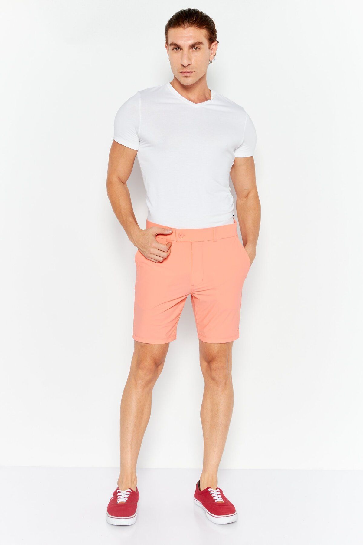 Lyle & Scott-Men Regular Fit Plain Basic Shorts, Collar Peach 2