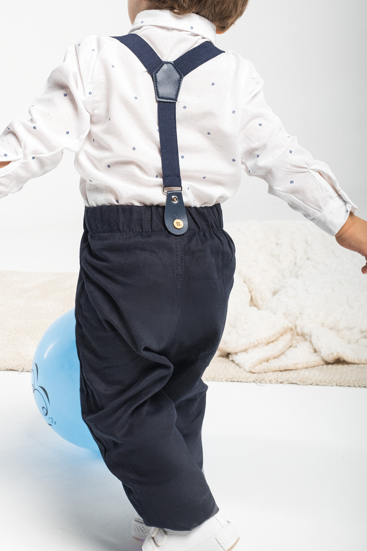 Mai Perla Zıbın Gömlekli 4 Parça Papyon ve Slopetli Bebek Takım Elbise fotoğrafı 3 (önizleme)