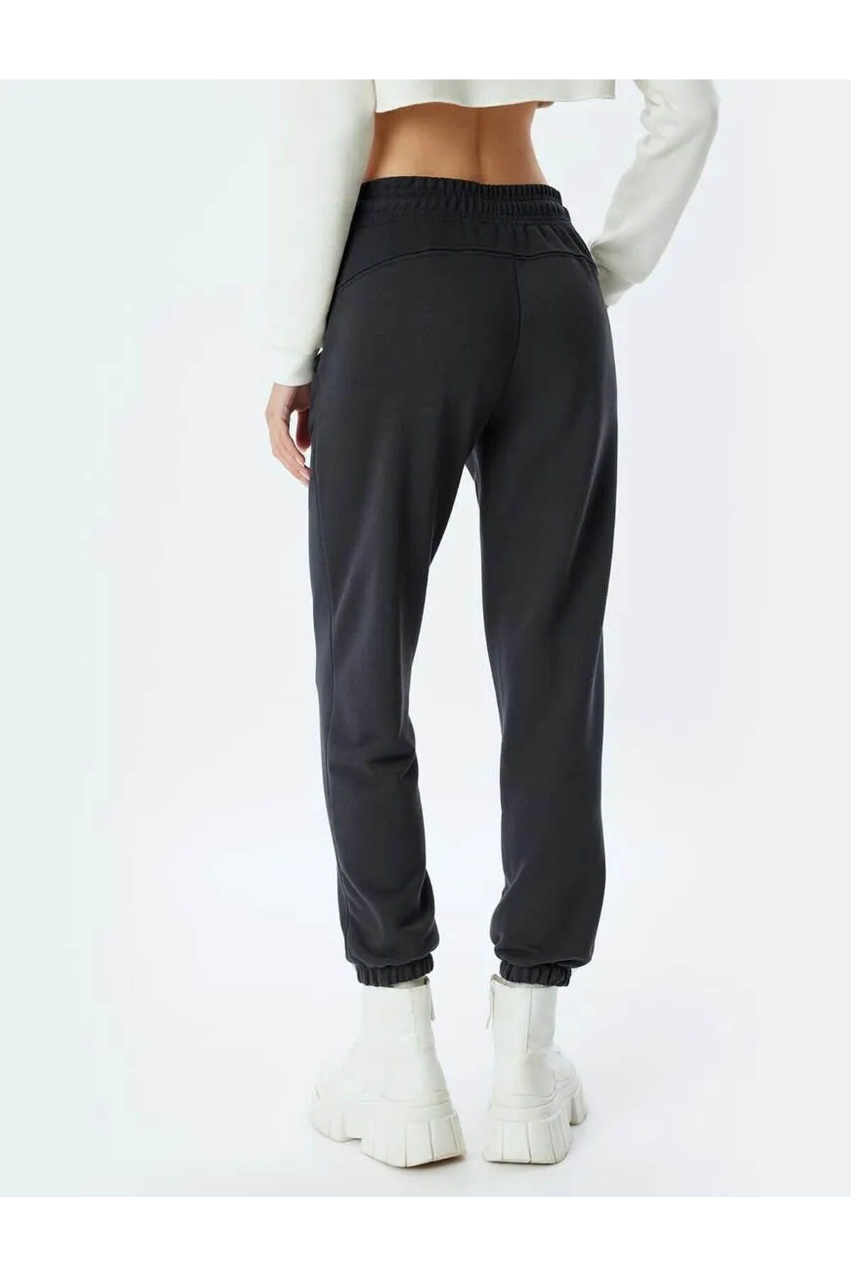 Koton-Comfortable FitJoggerSweatpants - Pocket Detailed, Lace-up Waist, Ribbed 3