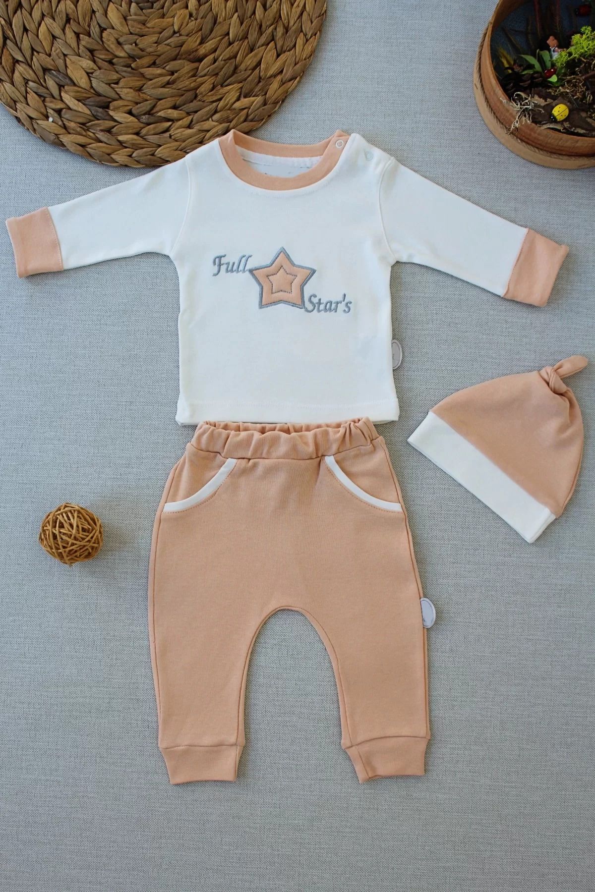 yusuftex Full Star Nakışlı Şapkalı Uzun Kollu Sweat 3lü Erkek Bebek Takımı Buğd