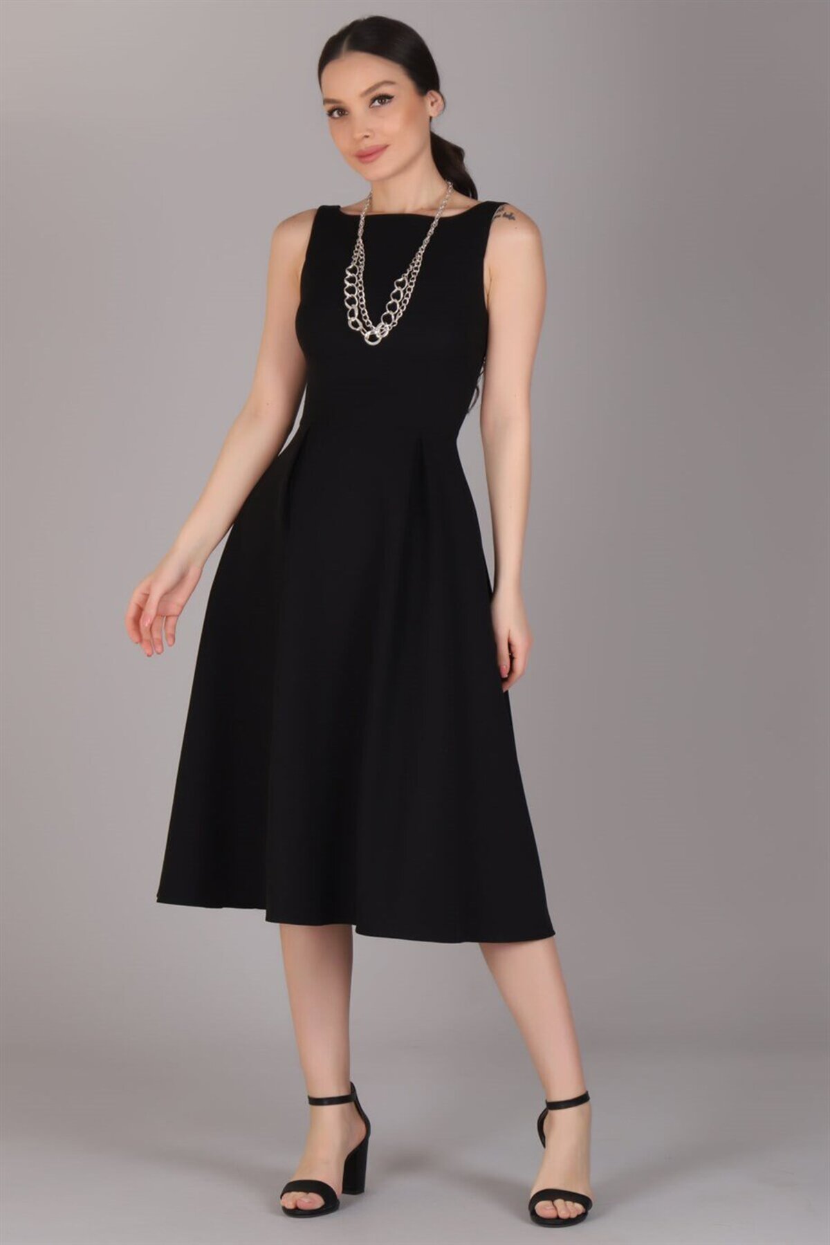 Women's Black Pleated Pocket Detailed Dress