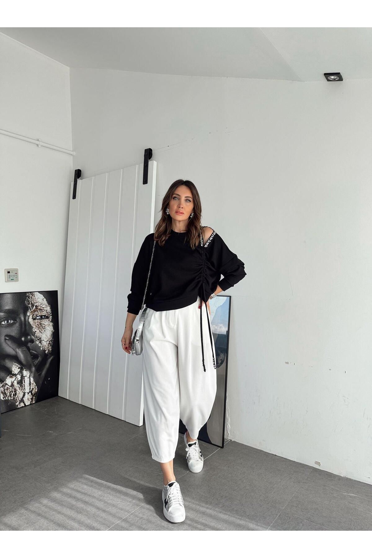 Zerrincan Giyim-White Baggy Cut Trousers with Pockets 4