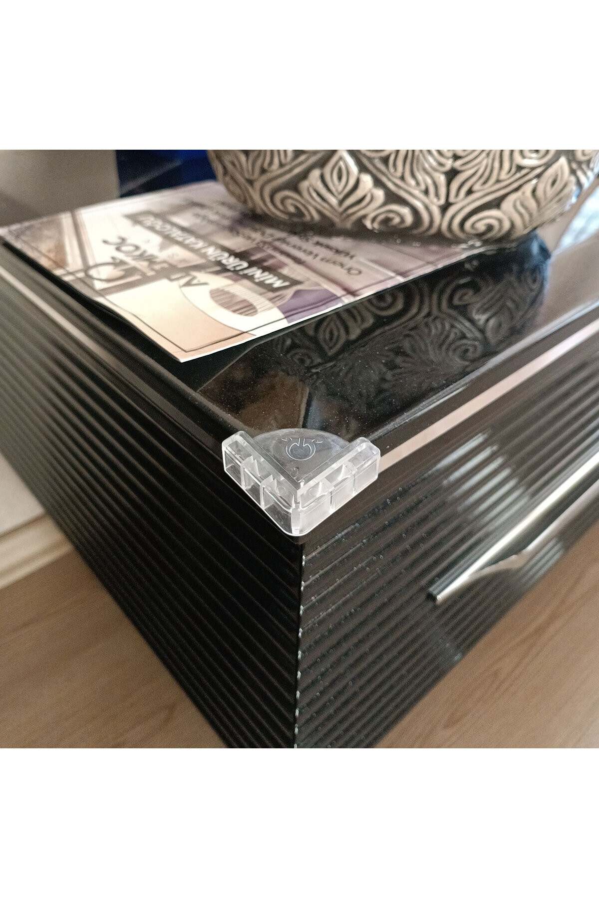 Adem Koç 8 Adet Silikon Masa Sehpa Kenar Köşe Koruyucu Kendinden Güçlü Yapışkanlı Çocuk Güvenlik fotoğrafı 3 (önizleme)