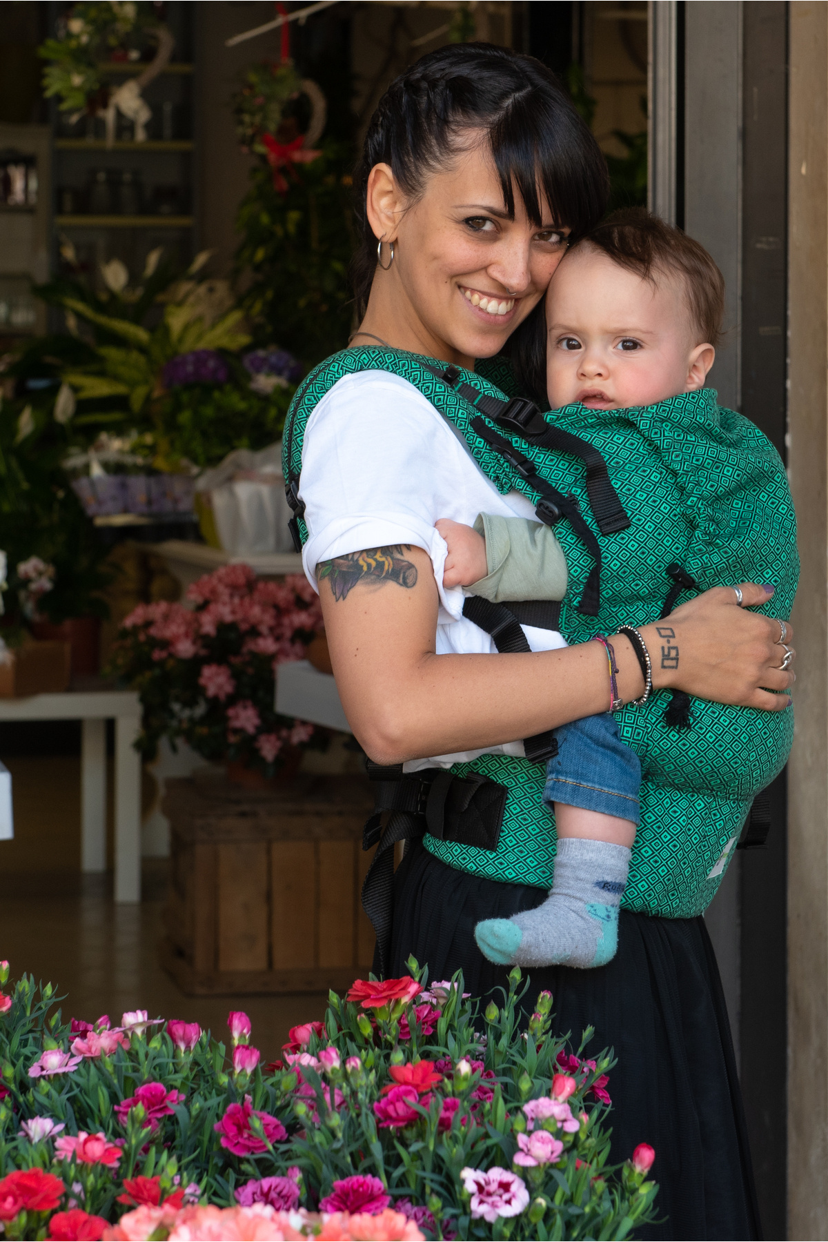 Huggyberry Softy Baby Carrier -Diamond Emerald fotoğrafı 5 (önizleme)