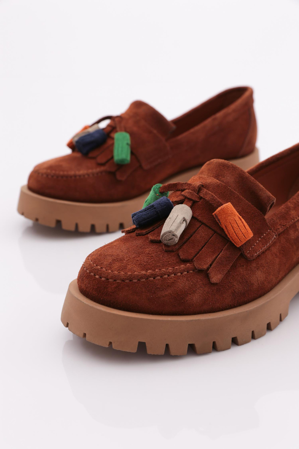 DGN-2836 Pantofi de damă cu ciucuri 4