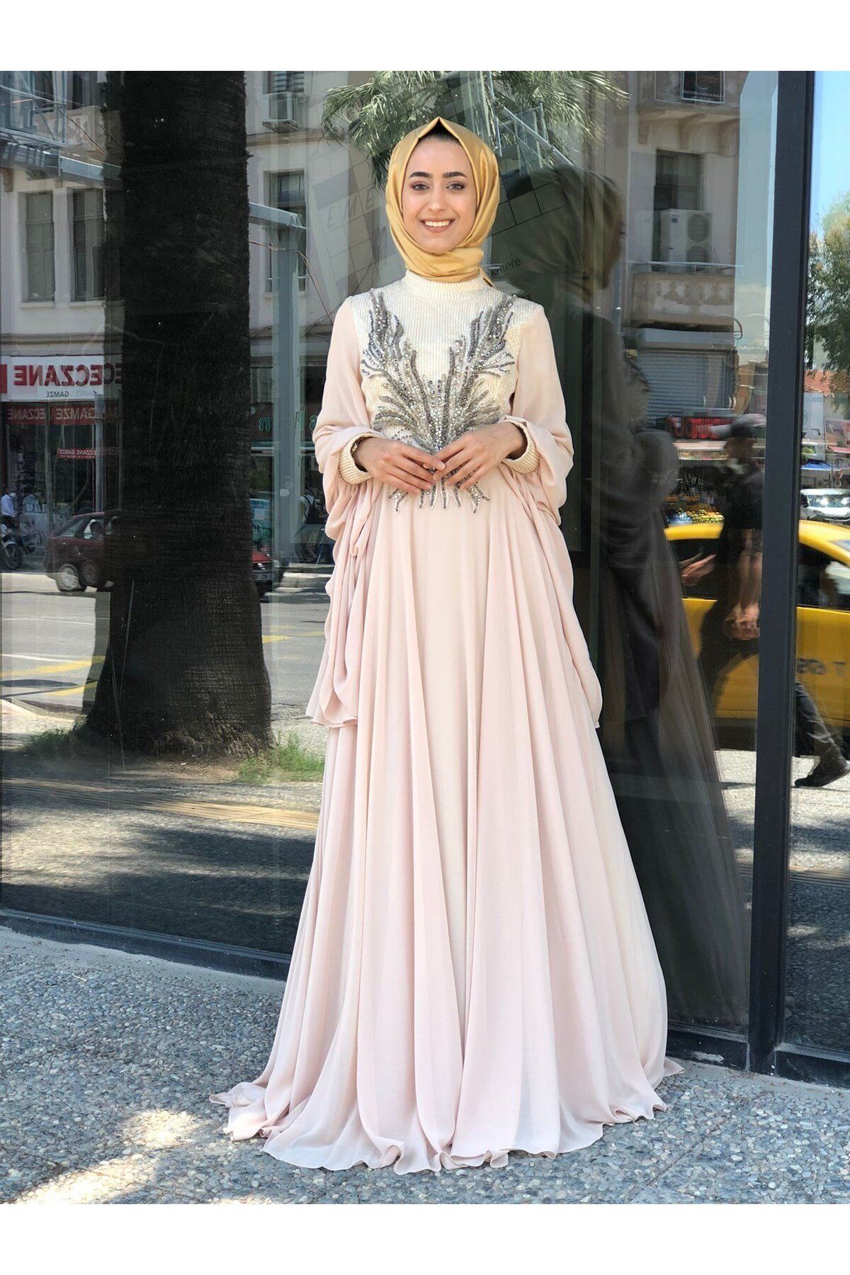 Belley Taş Işlemeli Abiye