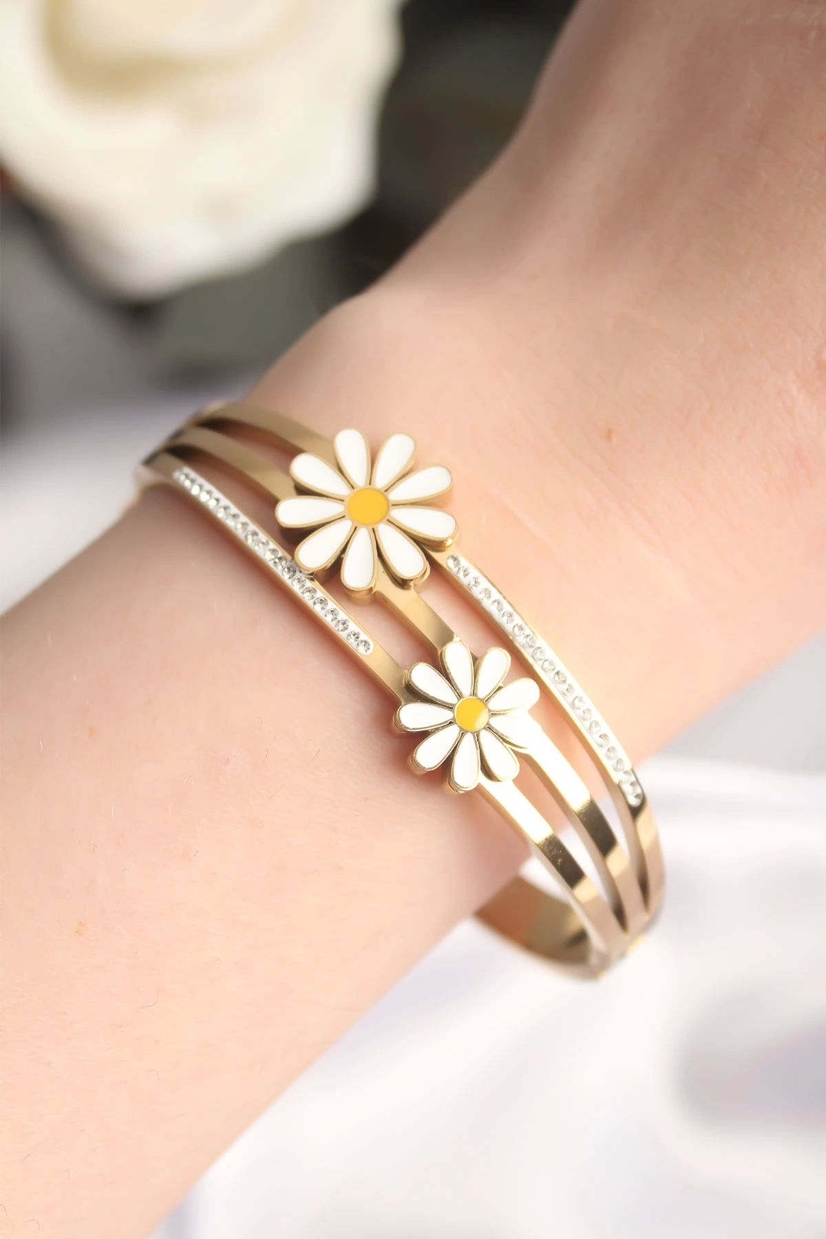 Clariss-316L Steel Gold Color Daisy Model Women's Handcuffs Bracelet 4