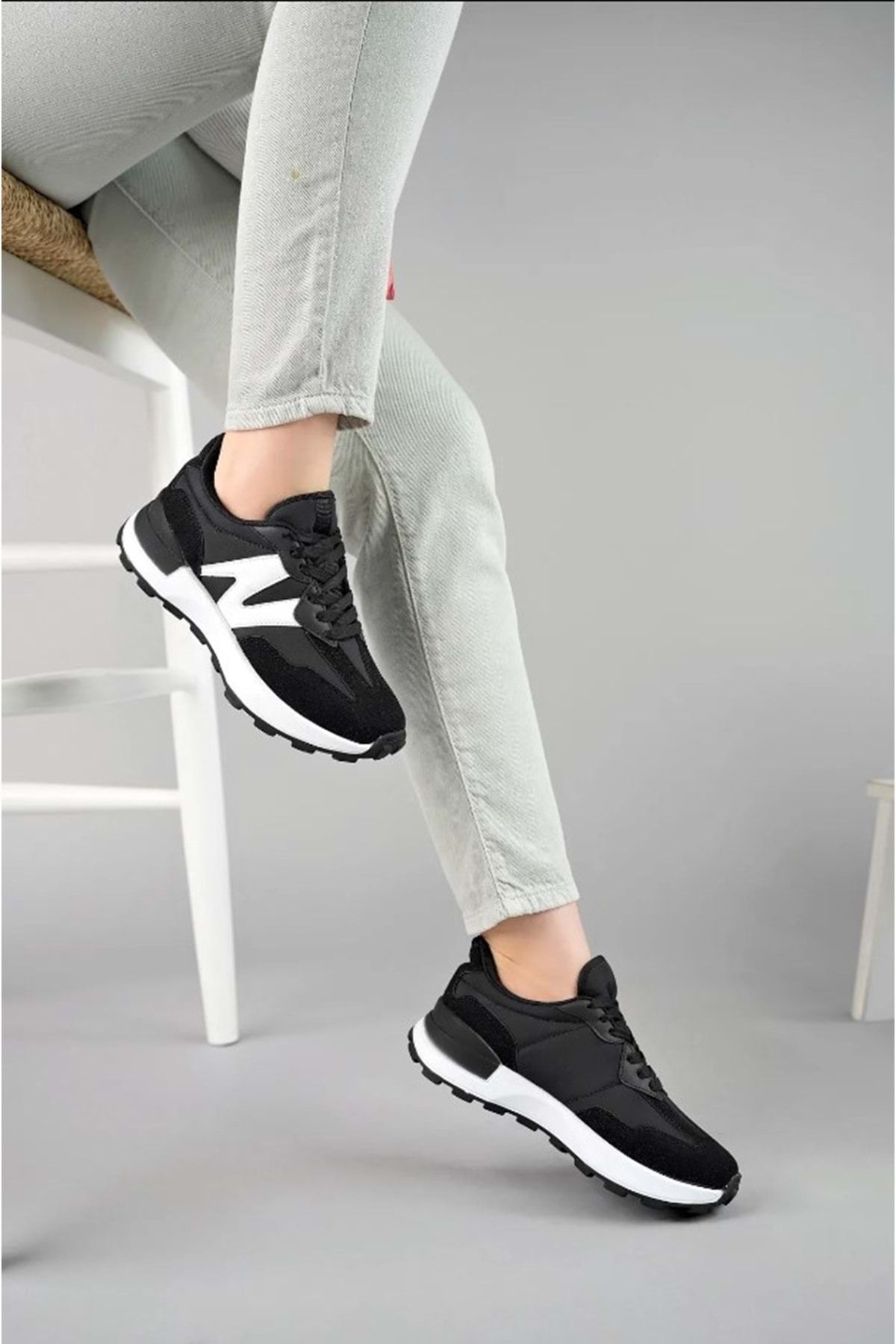 Kocamanlar Ayakkabı-Lambırlent 300 Unisex Sports Sneaker Shoes BLACK-WHITE 2