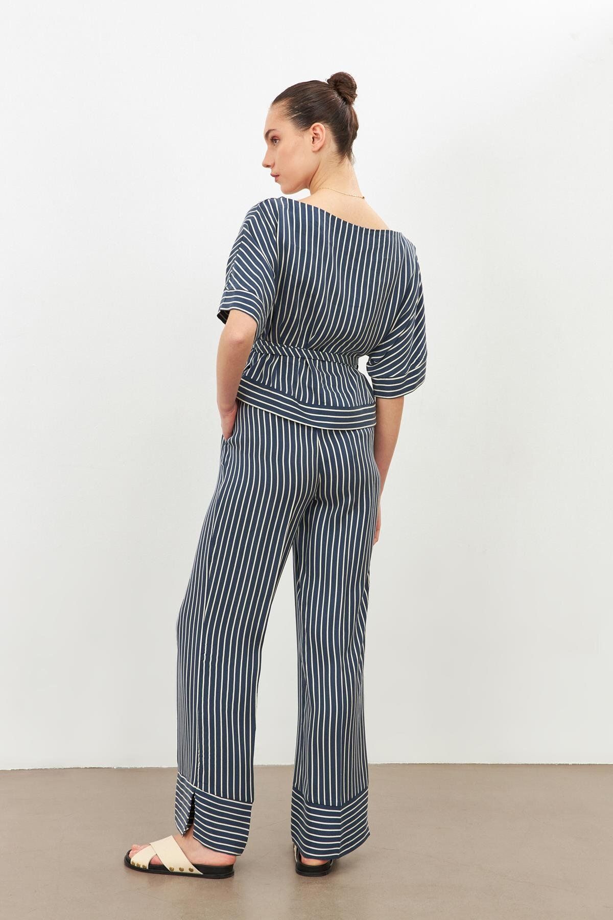 Setre-Navy Blue Tie-Up Detail Blouse and Slit Detail Loose Cut Striped Trousers Suit 3