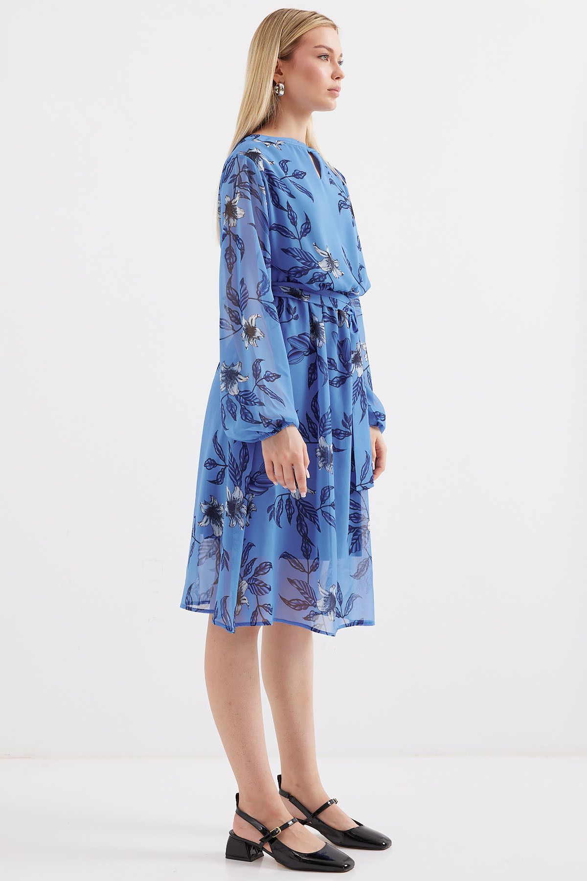 Bigdart-Modell 2459 Blaues gemustertes Kleid mit Tüllfutter 3