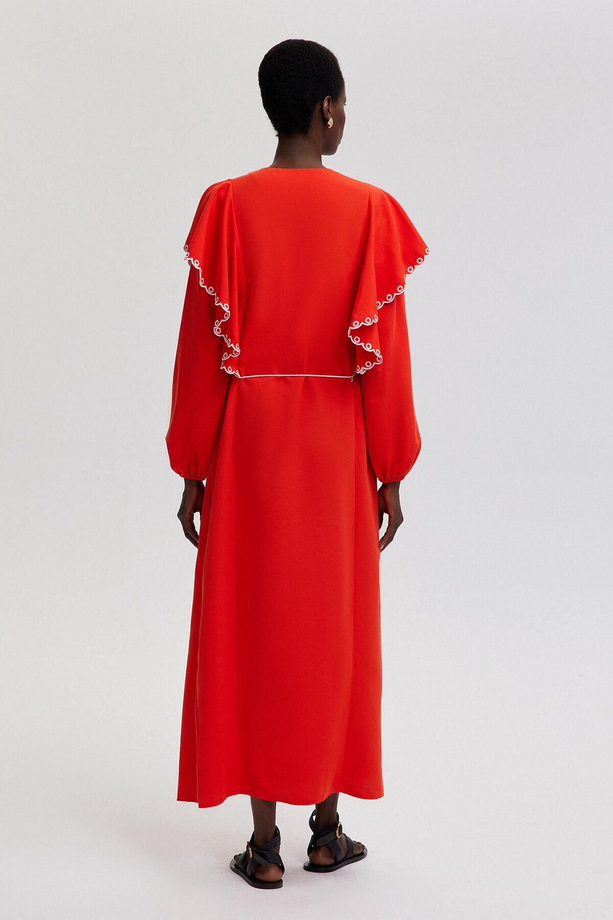 Touché Privé-Kleid - Stickerei detailliert 4
