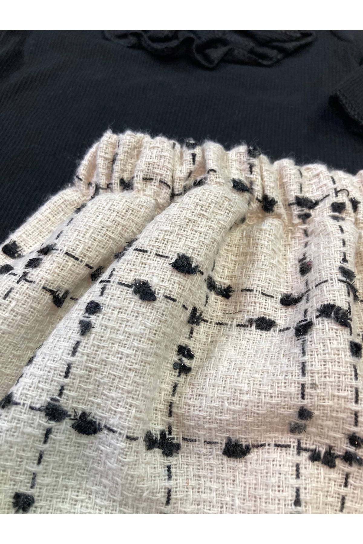 ESES BEBE BEBEK SİYAH KAZAYAĞI ETEK-BLUZ SETİ TAKIMI fotoğrafı 3 (önizleme)