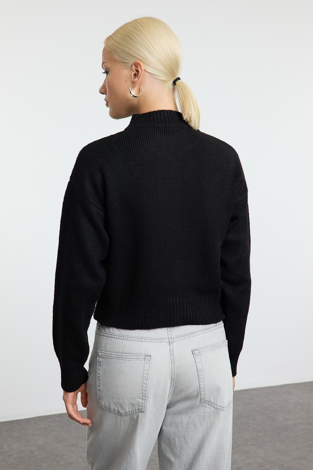 Trendyolmilla  Siyah-Antrasit Yumuşak Dokulu İkili Paket Bisiklet Yaka Triko Hırka TWOAW25HI00352 - Görsel 3