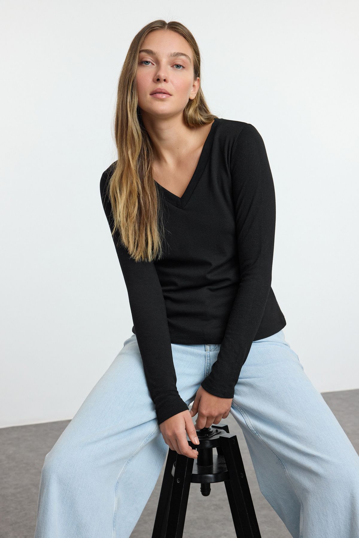 complete the look image