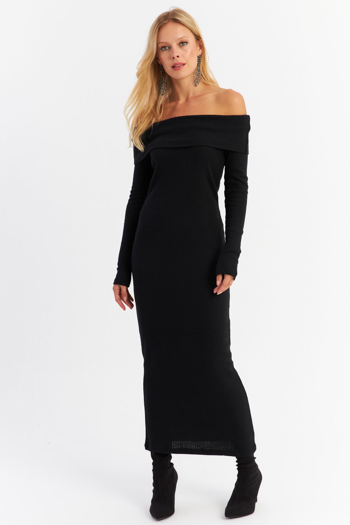 robe longue à col camisole madonna noir pour femme hol1