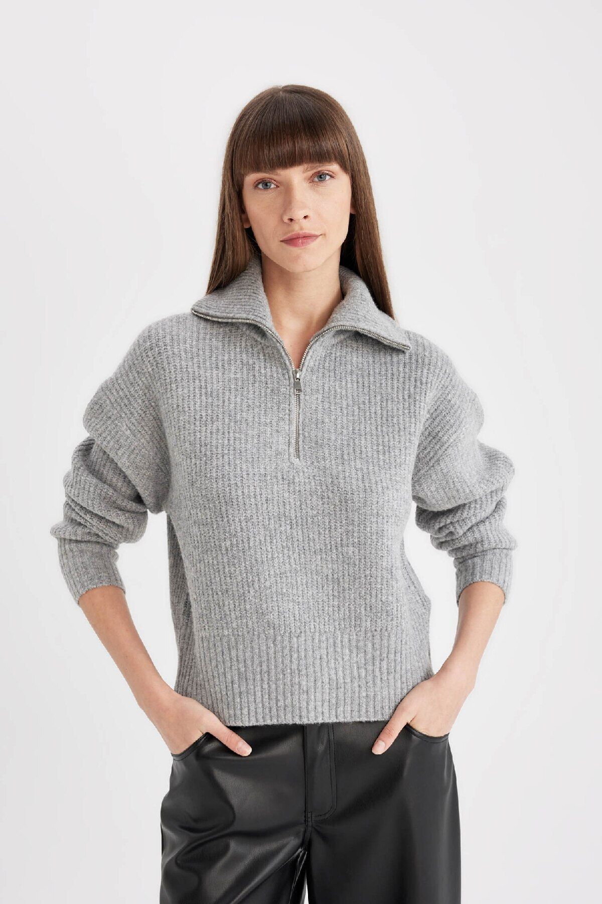 DeFacto-Gray Relax Fit Half Zippered Stand Collar Thessaloniki Fabric Sweater C9058Ax24Wn 4