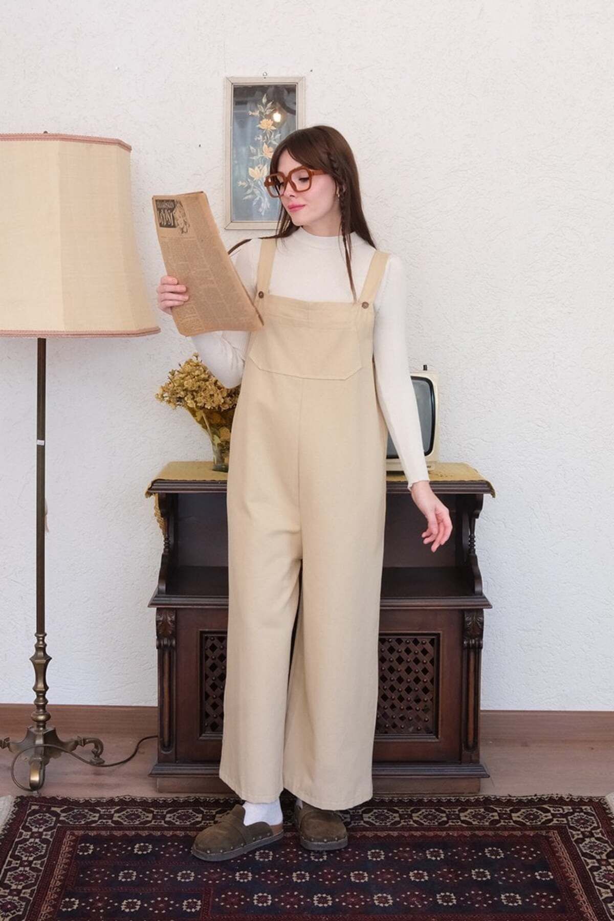 Ceylan Otantik-Cream Striped Knitwear Body & Cream Linen Salopet Jumpsuit 1