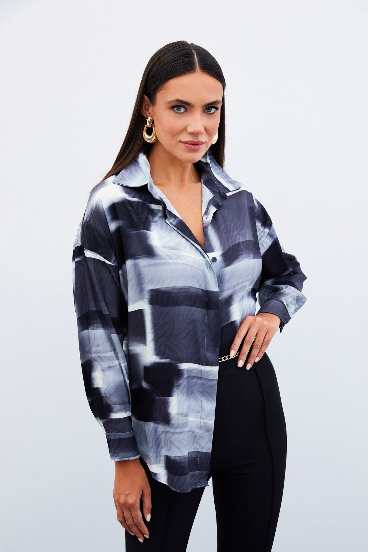 Sateen-Patterned Long Shirt - BLACK 1